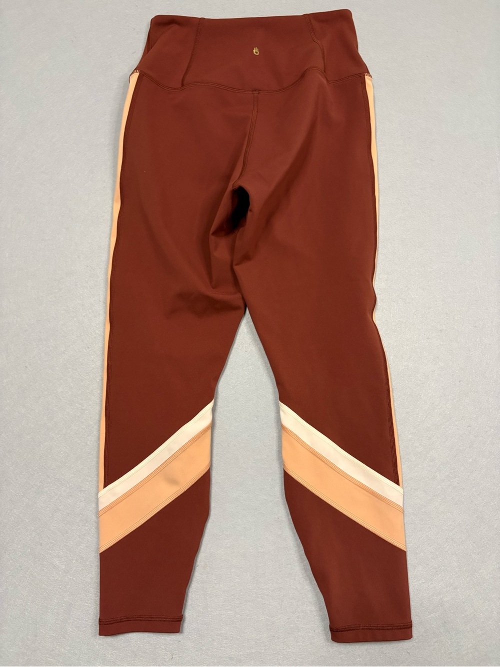 Spiritual Gangster 7/8 Velo Dream Tech Leggings in Washed Burgundy sz M - Picture 8 of 9